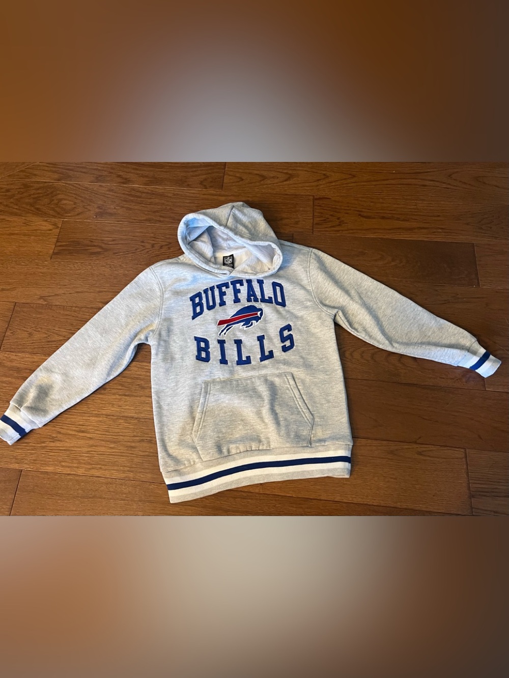 Buffalo Bills Light Gray Crewneck Hoodie - Size 10/12